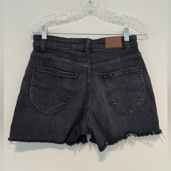 Lee Relaxed Fit High Rise Heritage Black Raw Hem Jean Shorts Size 6 - Picture 8 of 14